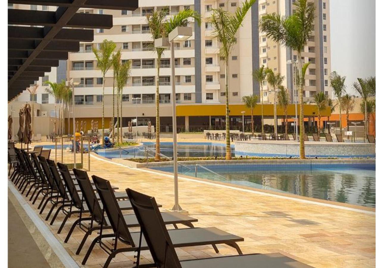 Enjoy Solar Das Aguas Park Resort Olímpia Eksteriør billede The swimming pool at the resort