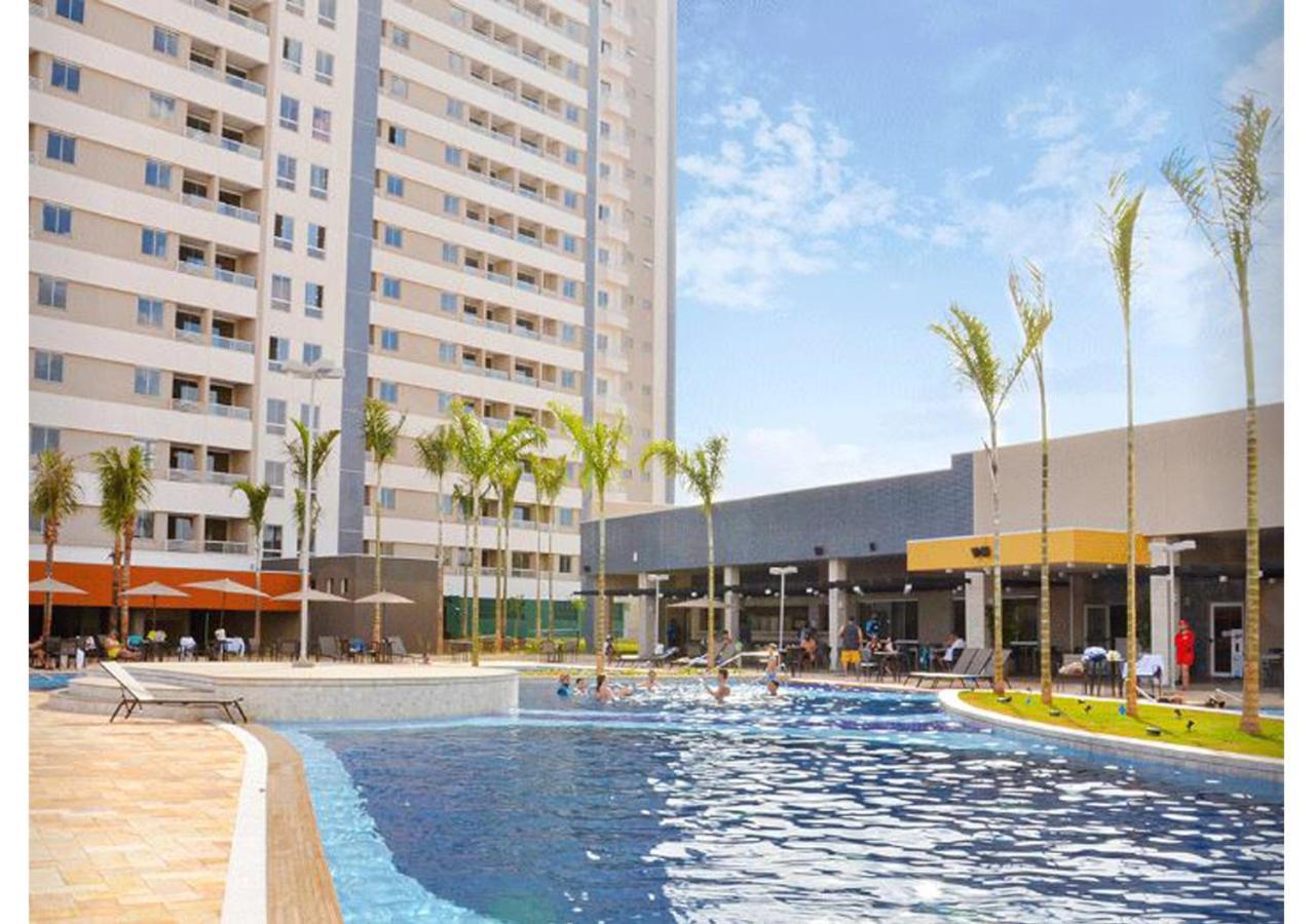 Enjoy Solar Das Aguas Park Resort Olímpia Eksteriør billede The swimming pool at the 38th floor of the building