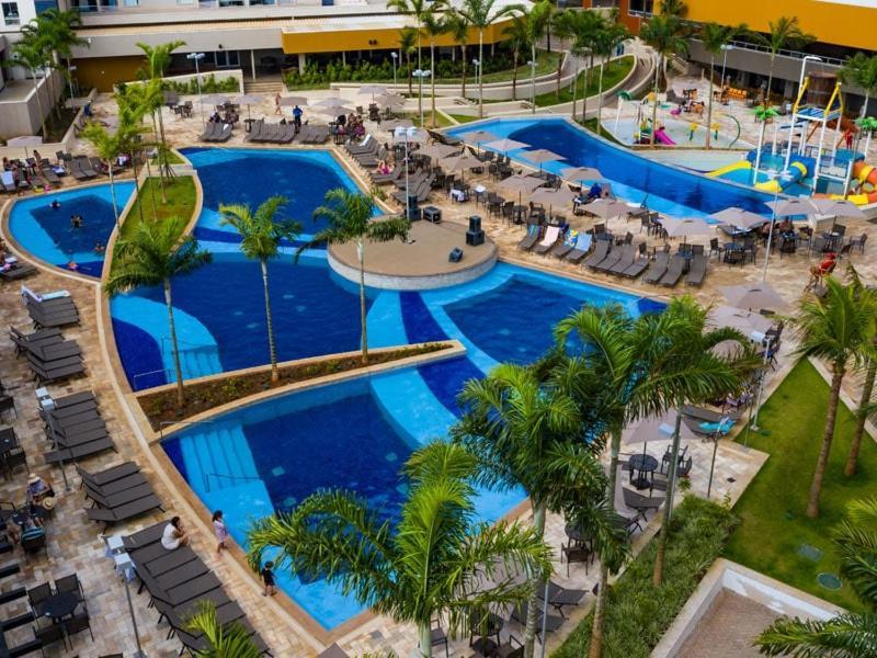 Enjoy Solar Das Aguas Park Resort Olímpia Eksteriør billede The swimming pool at the resort