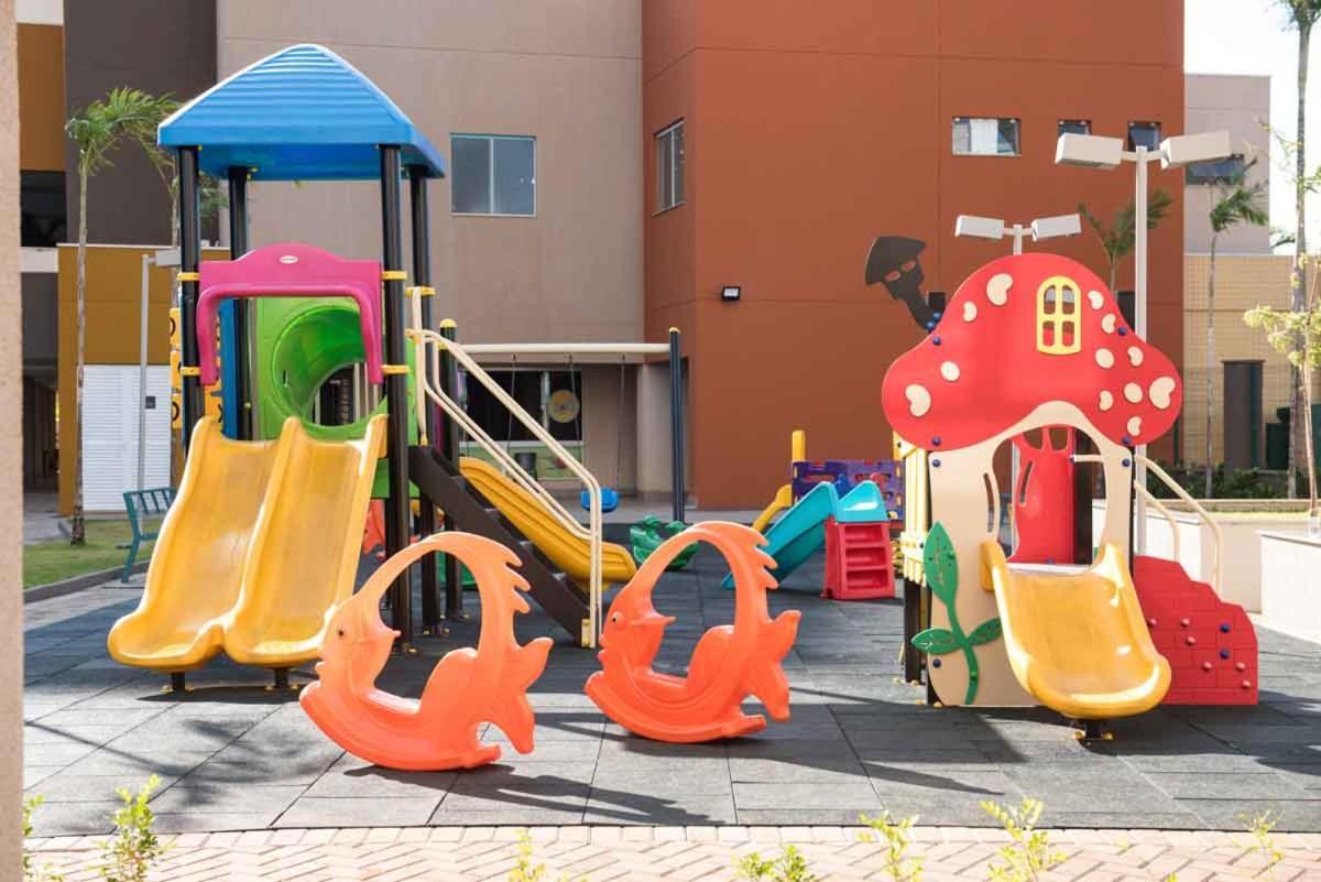Enjoy Solar Das Aguas Park Resort Olímpia Eksteriør billede Playground in a residential area