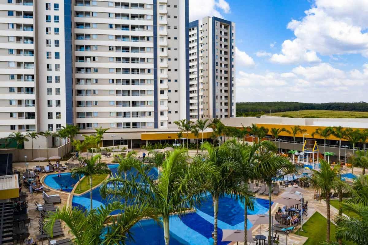 Enjoy Solar Das Aguas Park Resort Olímpia Eksteriør billede View of the complex